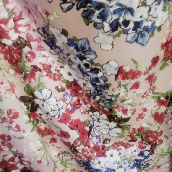 Ткань штапель стрейч IDEIA Фаина V-6/2 1,4 м Пудра/Цветочный (2200004102276)