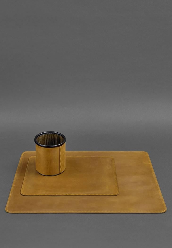 Набор для рабочего стола из натуральной кожи 1.0 Crazy Horse Желтый (A-027512) - фото 3 Набор для рабочего стола из натуральной кожи 1.0 Crazy Horse Желтый (A-027512) - фото 3