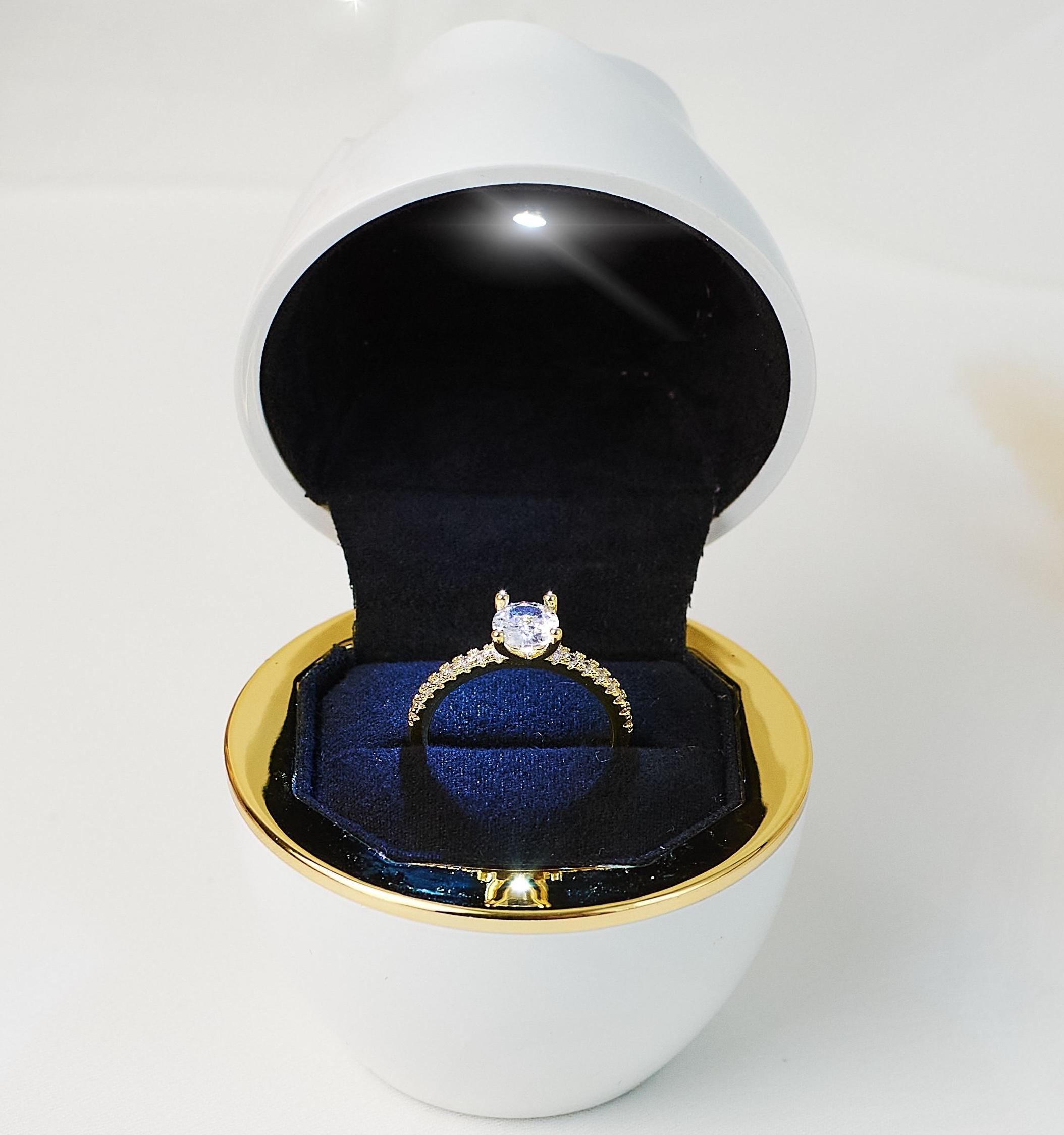 Коробочка для кольца Rose с подсветкой White (2796996717)