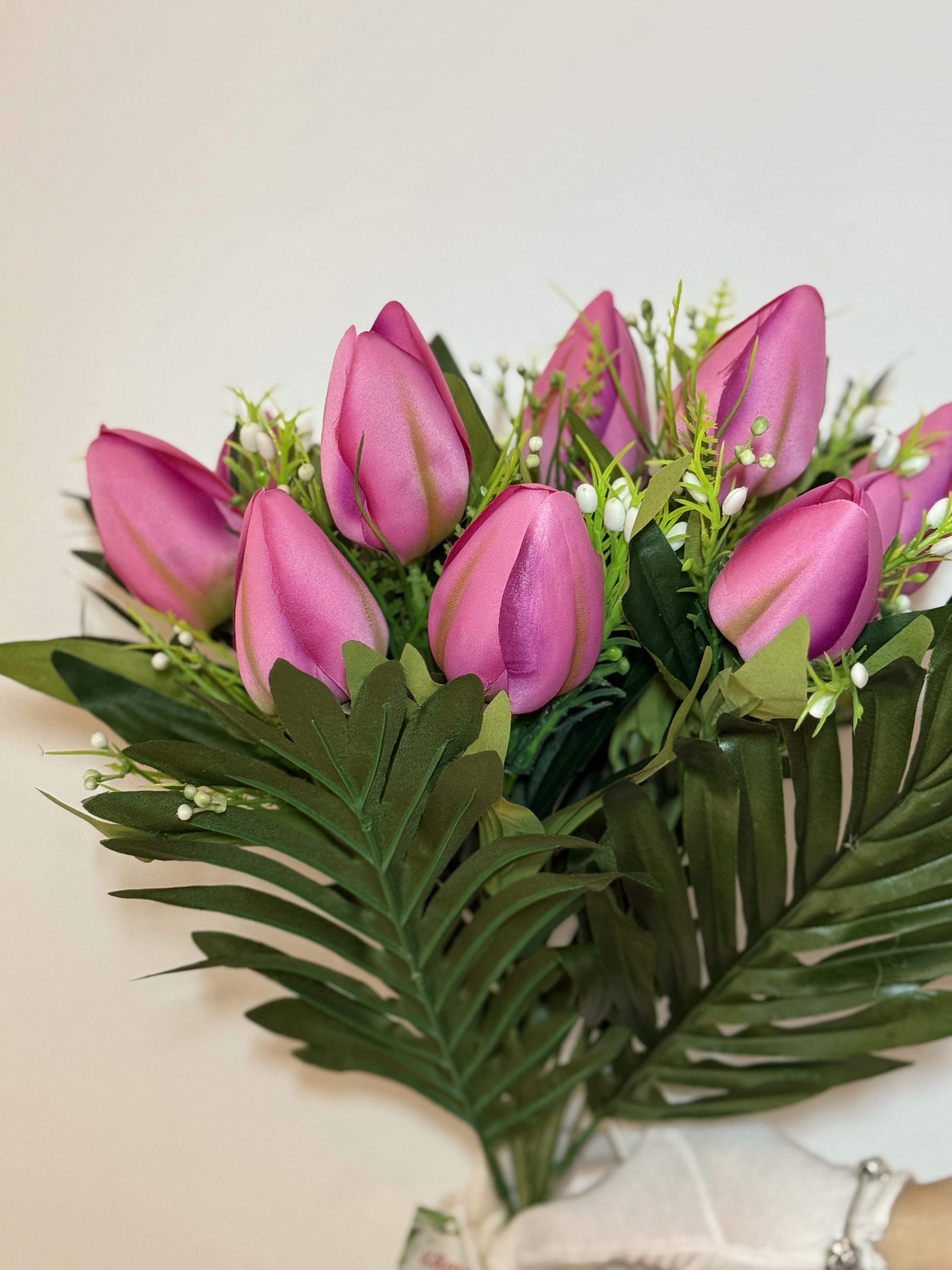 Искусственный букет тюльпанов 12 голов 47 см - фото 1 Искусственный букет тюльпанов 12 голов 47 см - фото 1