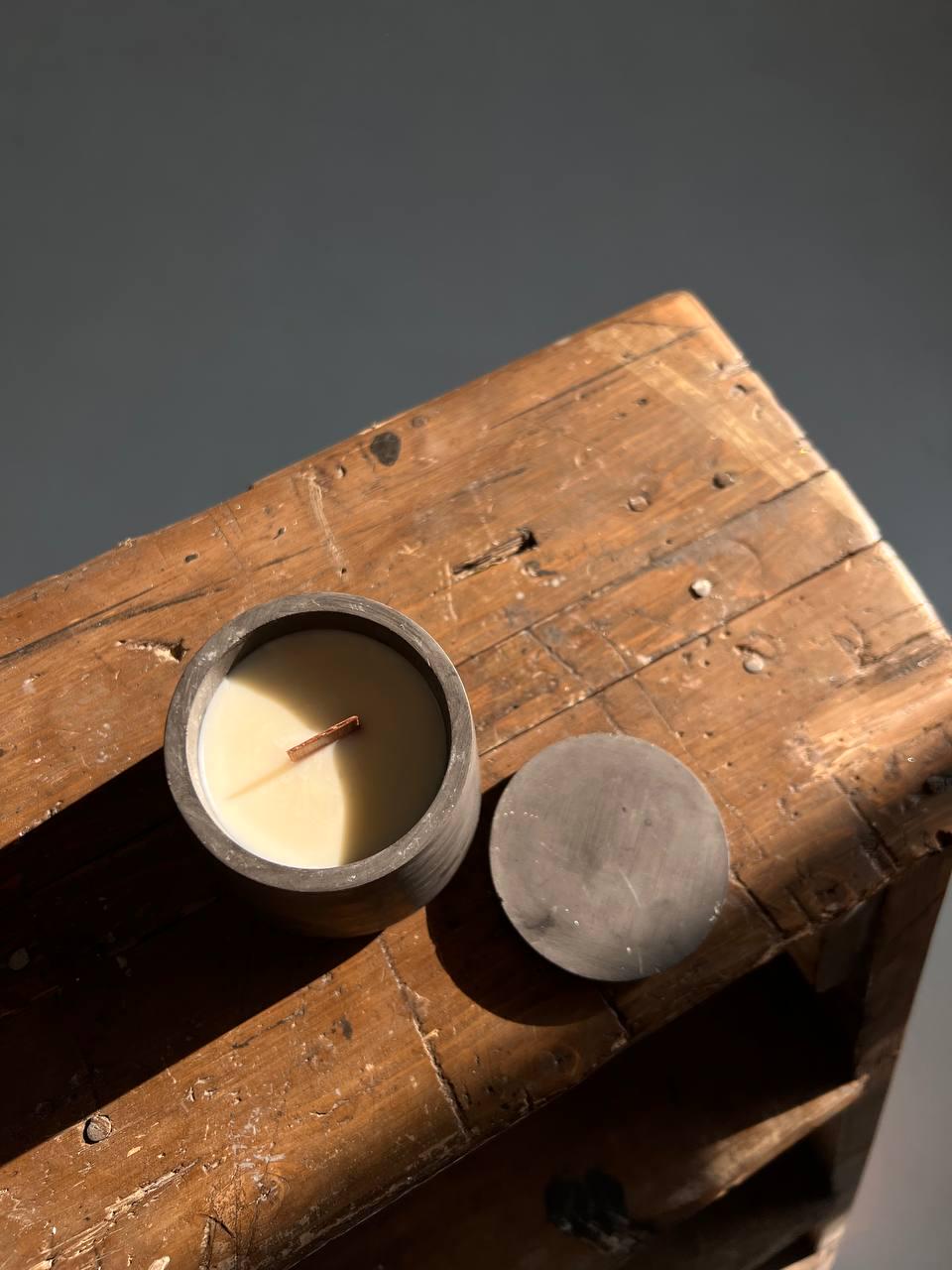 Аромасвеча соевая Вечерний Променад в графитовой гипсовой чашке с крышечкой (28106820) - фото 6