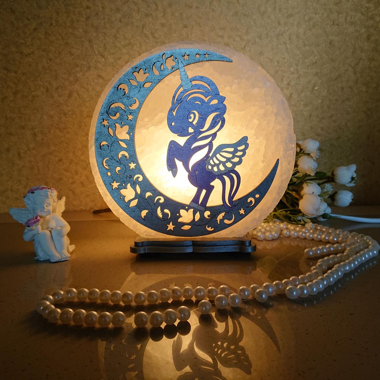 Соляной светильник Единорог на луне (C-KБ-0003-y)