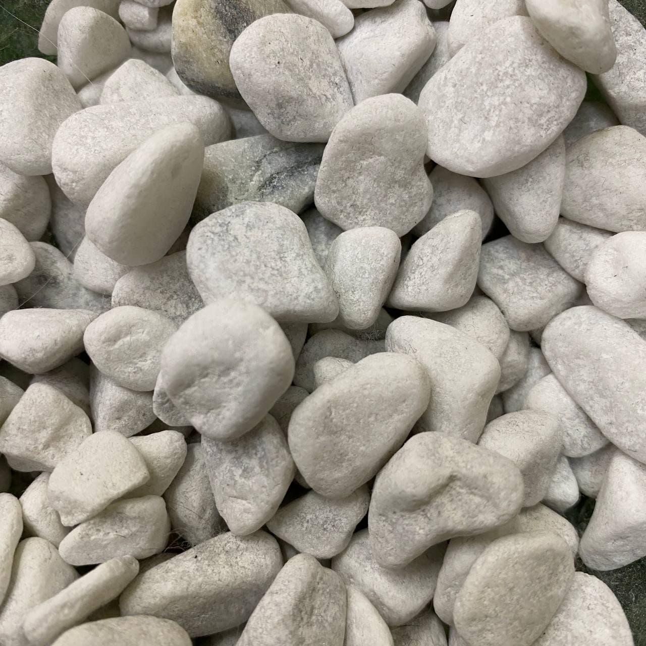 Галька мраморная декоративная Carrara 7-15 мм 50 кг Белый