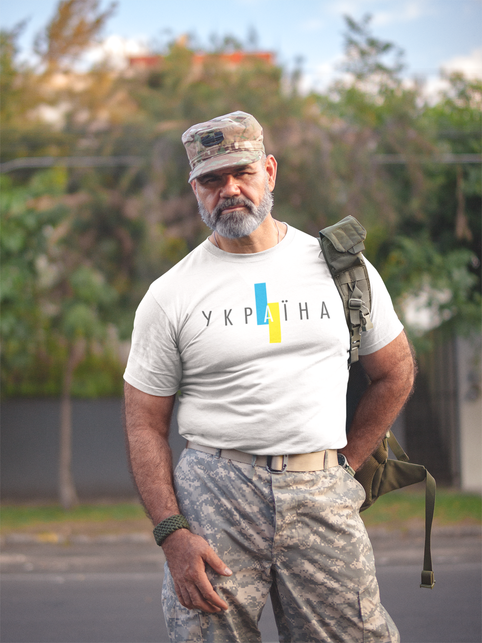 Футболка чоловіча Mishe 11000118 з принтом Патріотичним та написом "Україна" S (75212713)