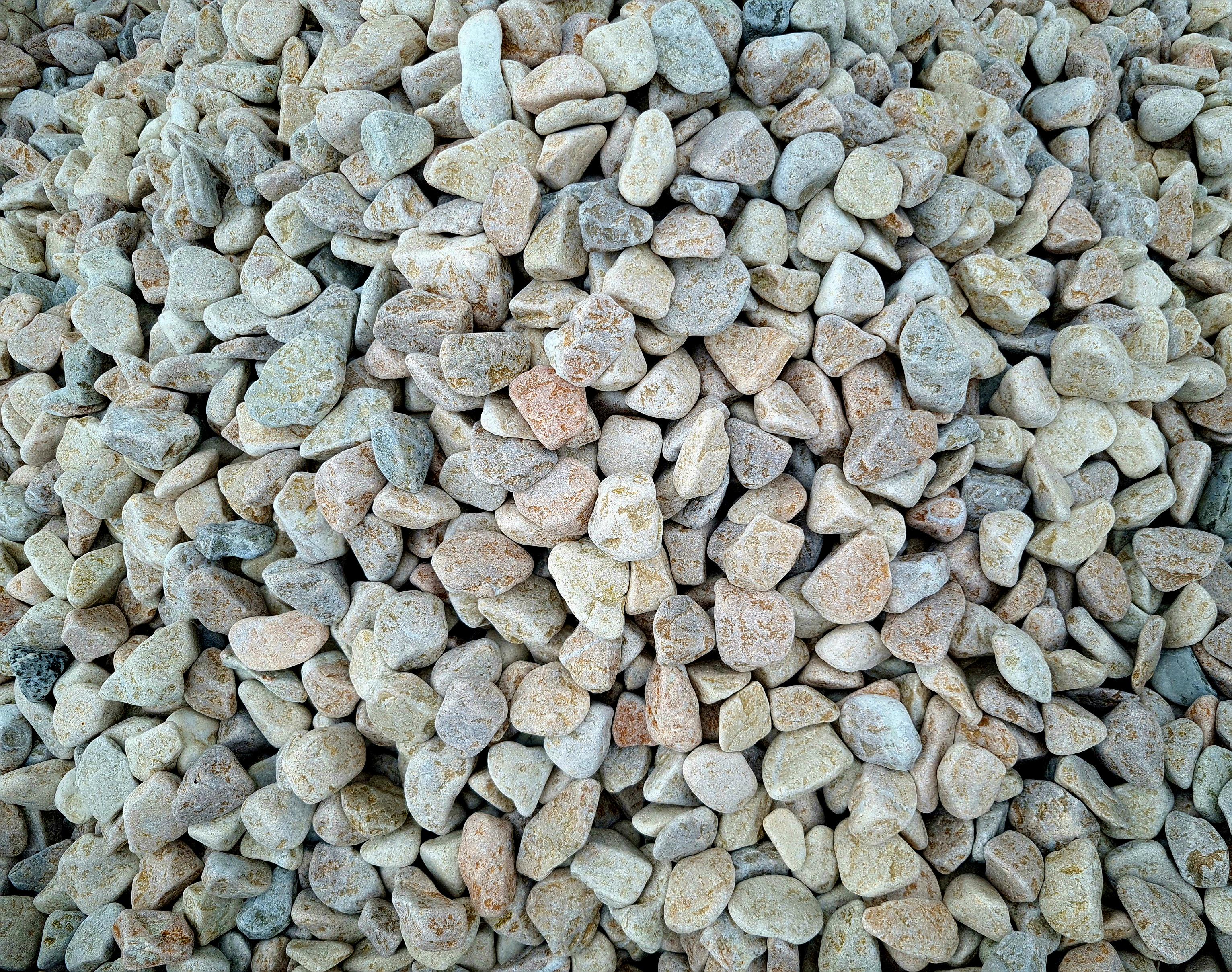 Галька для пам'ятників та ландшафту STONELAK PALE PINK фр. 1-2 см 20 кг