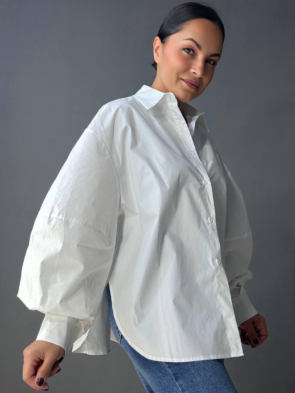 Рубашка женская Lan Lan 7503 оверсайз широкая длинная с пышным рукавом OS Белый (4909) - фото 2 Рубашка женская Lan Lan 7503 оверсайз широкая длинная с пышным рукавом OS Белый (4909) - фото 2