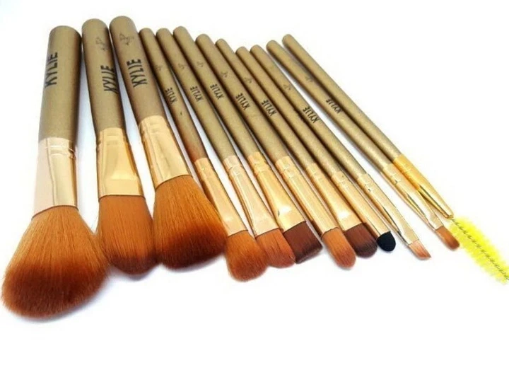 Кисточки для макияжа Kylie professional brush set 12 шт. (1852654740) - фото 2