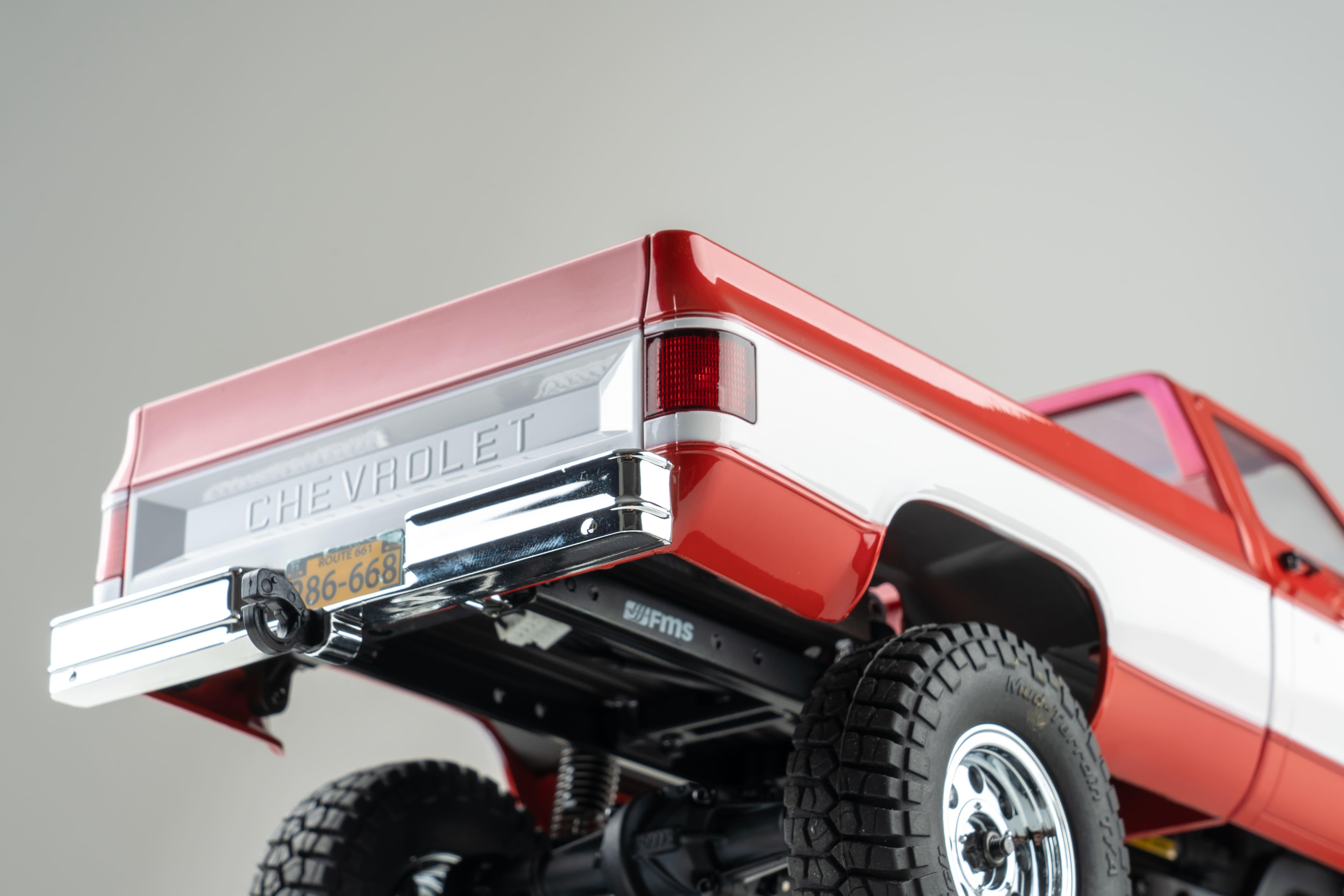 Машинка на радиоуправлении FMS 1:18Chevrolet K10 RTR Красный - фото 13 Машинка на радиоуправлении FMS 1:18Chevrolet K10 RTR Красный - фото 13
