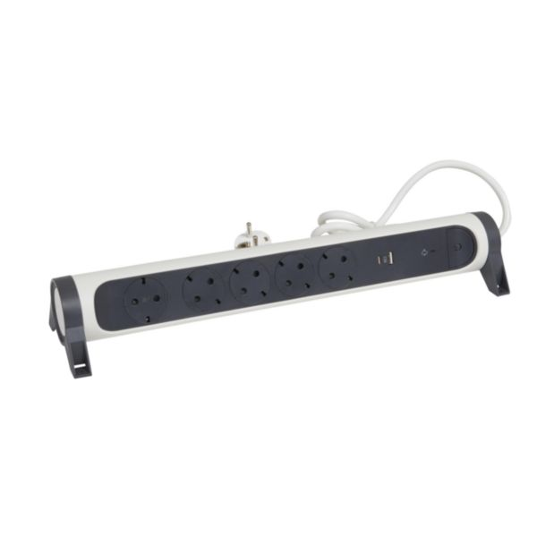 Удлинитель Legrand ПРЕМИУМ 5х2К 3 розетки 16 А с USB A C с ПЗИП с кабелем 1,5 м Белый/Черный Удлинитель Legrand ПРЕМИУМ 5х2К 3 розетки 16 А с USB A C с ПЗИП с кабелем 1,5 м Белый/Черный