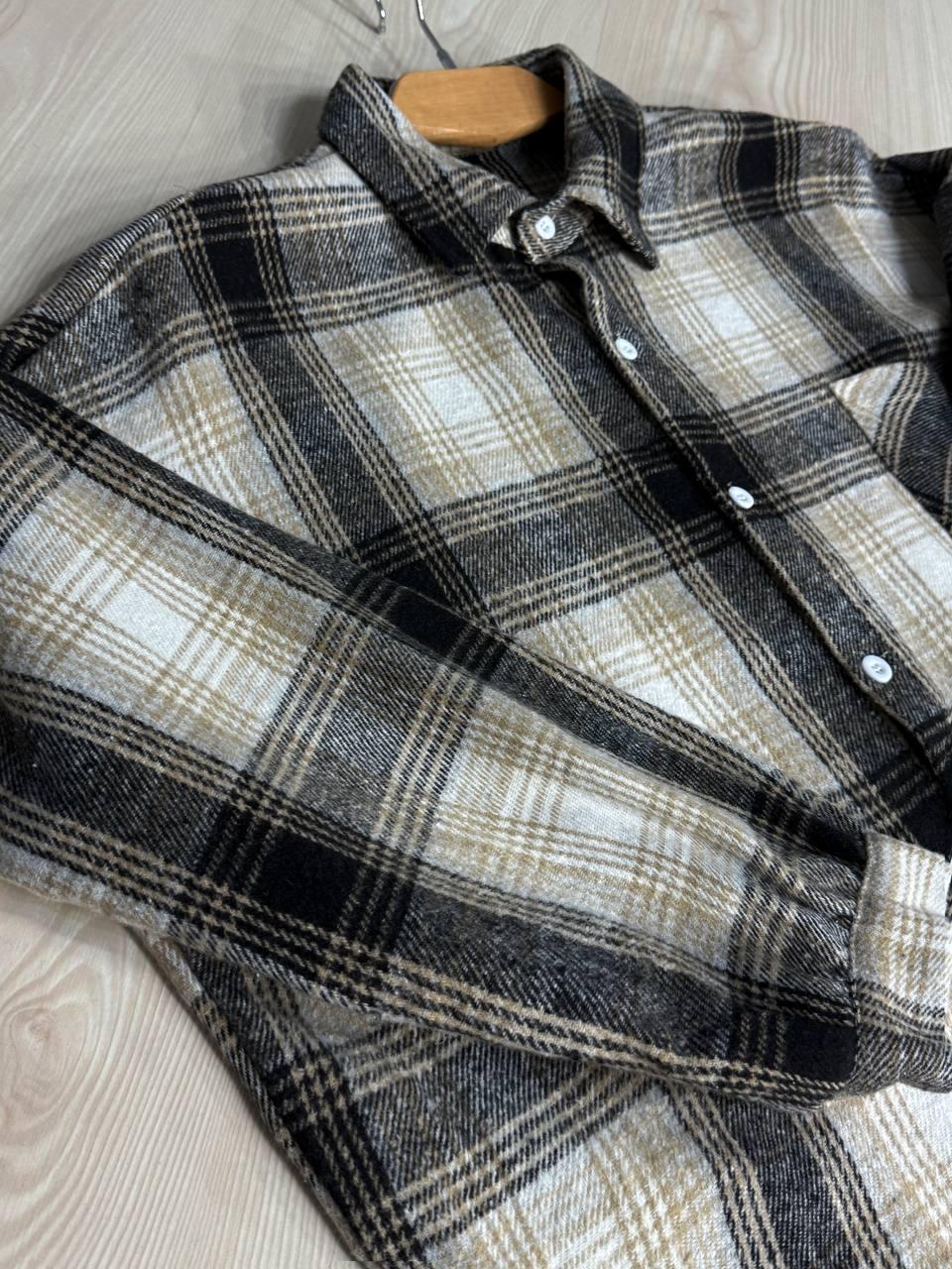 Сорочка жіноча A-N 211 картата оверсайз в клітинку тепла байкова кишеня OS Темно-бежевий (2954) - фото 7 Сорочка жіноча A-N 211 картата оверсайз в клітинку тепла байкова кишеня OS Темно-бежевий (2954) - фото 7