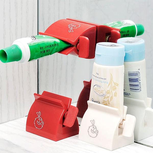 Дозатор для зубной пасты UKC Роликовый выжиматель Red - фото 2 Дозатор для зубной пасты UKC Роликовый выжиматель Red - фото 2