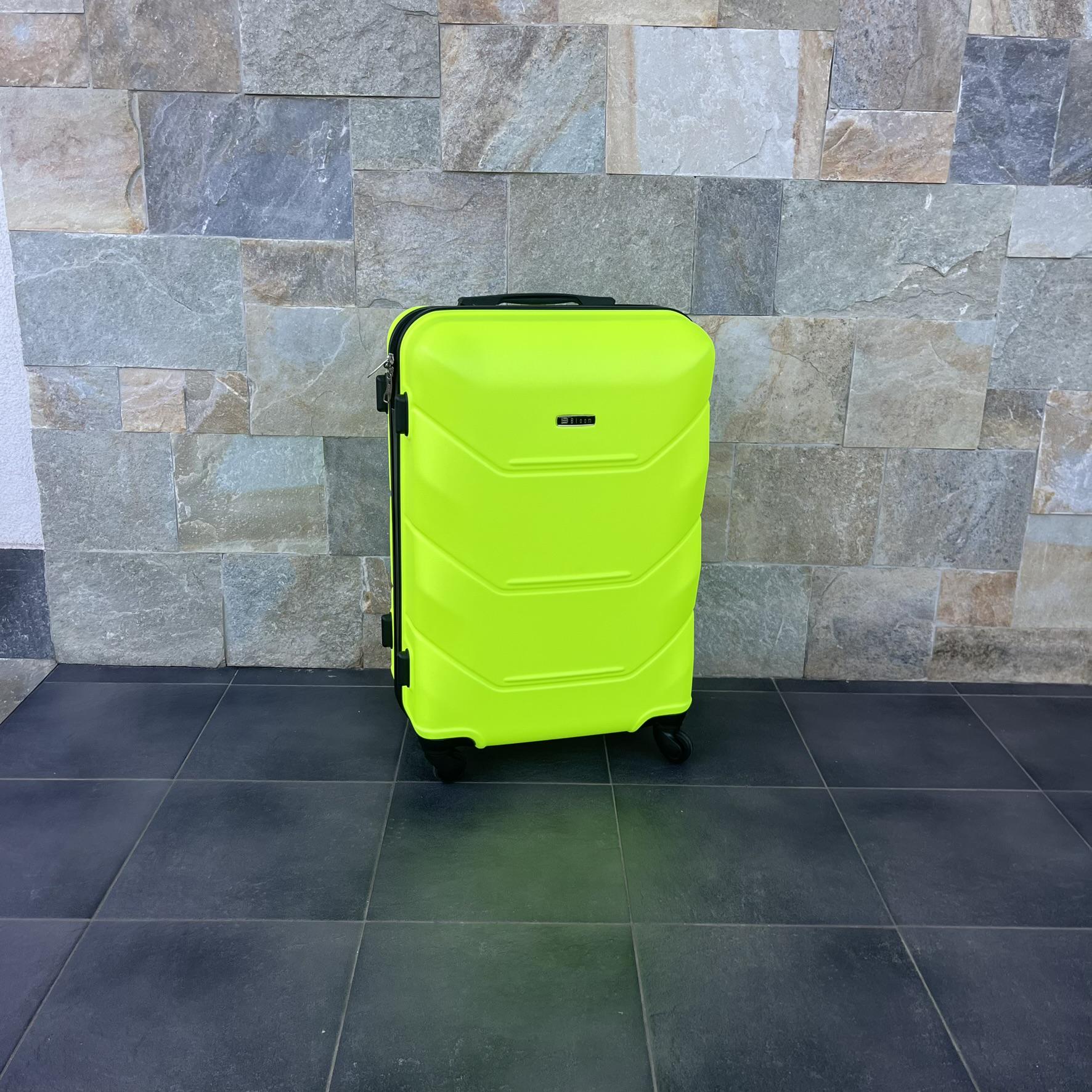 Валіза Bloom 147 дорожня М Лаймовий (17841647) - фото 3