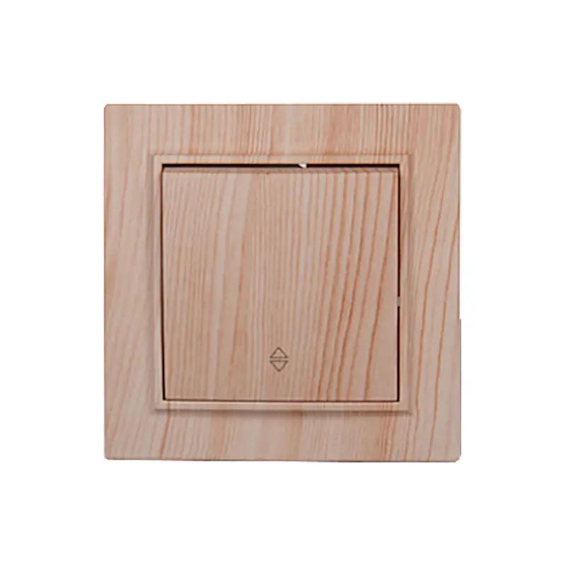 Выключатель проходной ElectroHouse Enzo IP22 Светлое дерево (EH-2186-WW)