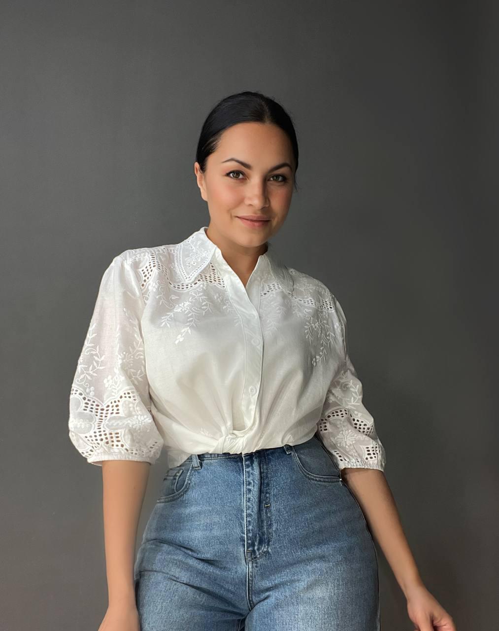 Рубашка женская A-N 8132 кружево вышивка на пуговицах короткий пышный рукав L Белый (26404732) - фото 3