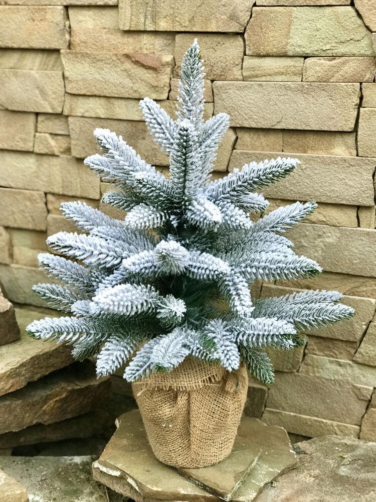 Ялинка лита Classic в мішковині 50 см Засніжений (210N/50/GS) - фото 4 Ялинка лита Classic в мішковині 50 см Засніжений (210N/50/GS) - фото 4
