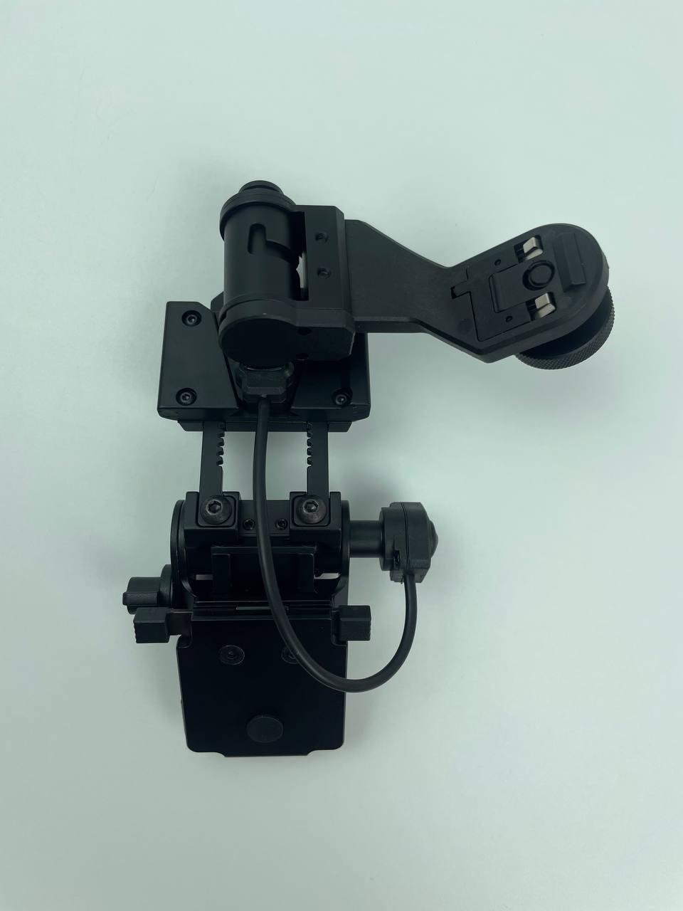Кріплення для ПНВ Wilcox L4 + J-Arm з контактною групою Чорний (42417)