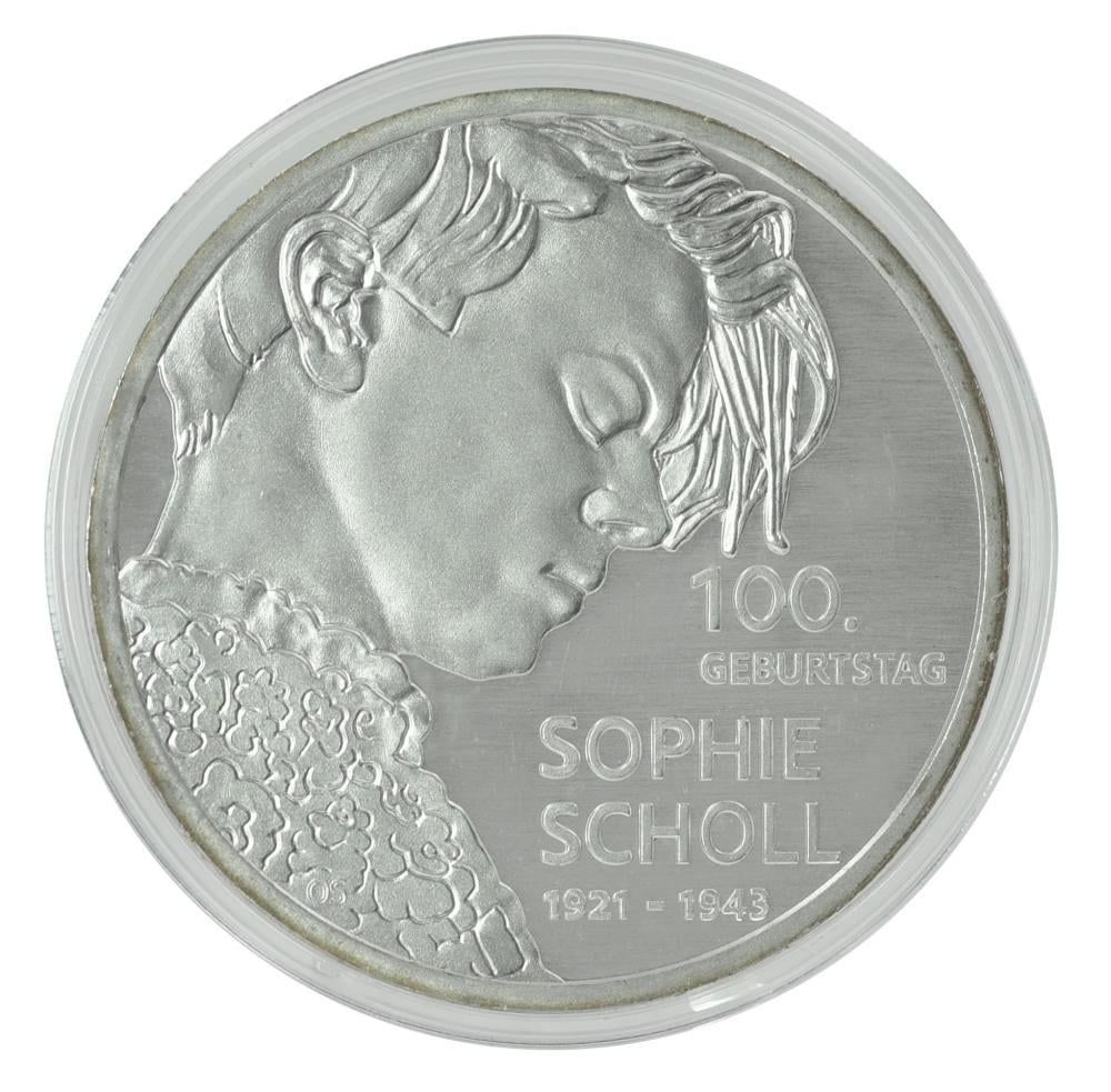 Коллекционная монета Германия 20 евро 2021 серебро AU-UNC D 100 лет со дня рождения Софи Шолль (М21958) Коллекционная монета Германия 20 евро 2021 серебро AU-UNC D 100 лет со дня рождения Софи Шолль (М21958)