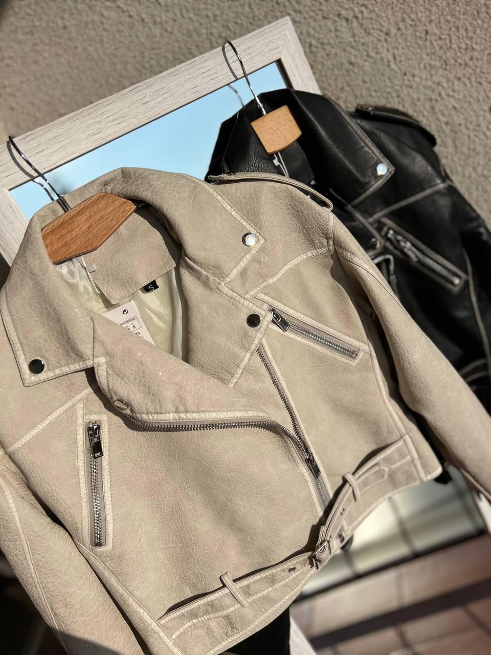 Куртка женская Aftf Basic 2466 короткая косуха молнии пояс вареные швы экокожа M Черный (2758) - фото 9 Куртка женская Aftf Basic 2466 короткая косуха молнии пояс вареные швы экокожа M Черный (2758) - фото 9