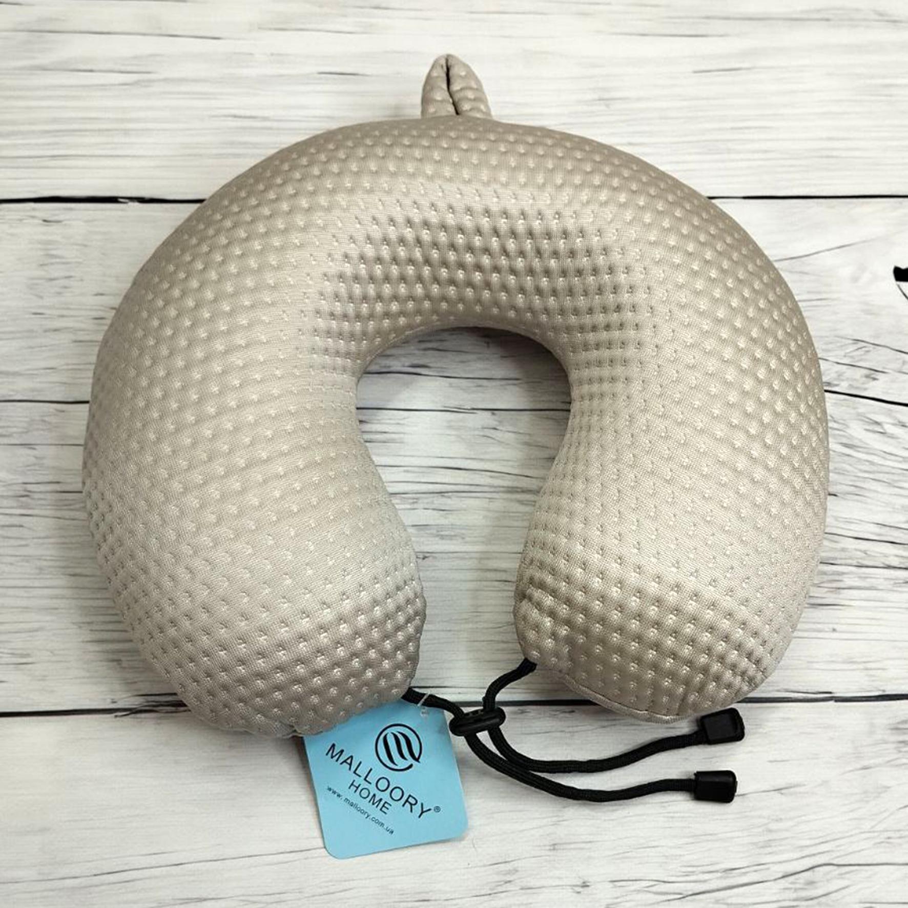 Подушка для путешествий Malloory Home 28х30 см Бежевый (18572273)