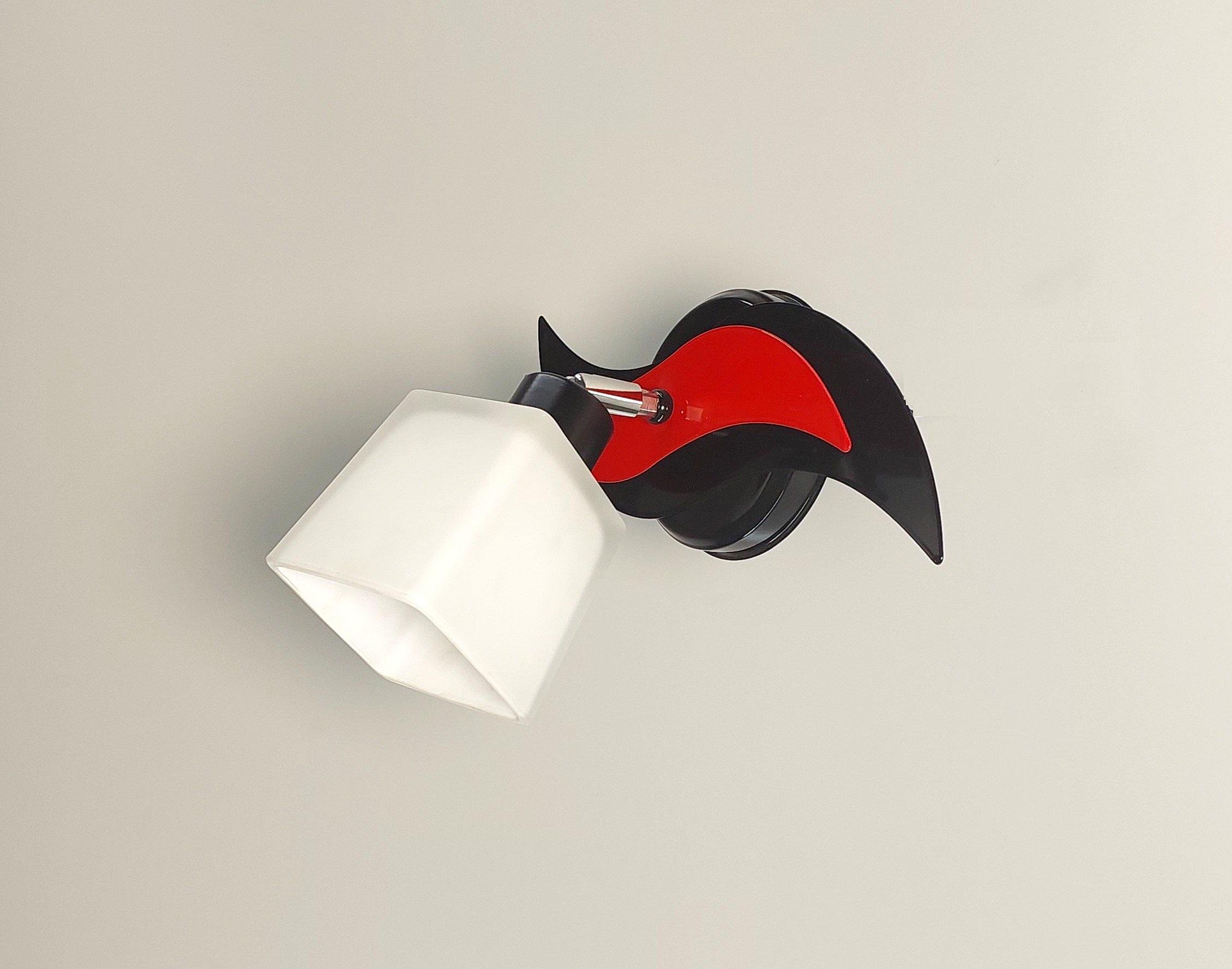 Бра настенный Бриз поворотный металлический Черный/Красный