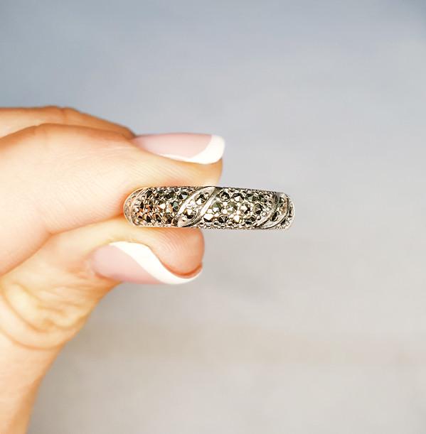 Кольцо серебряное с марказитом р. 18 3,04 г (1514670359)