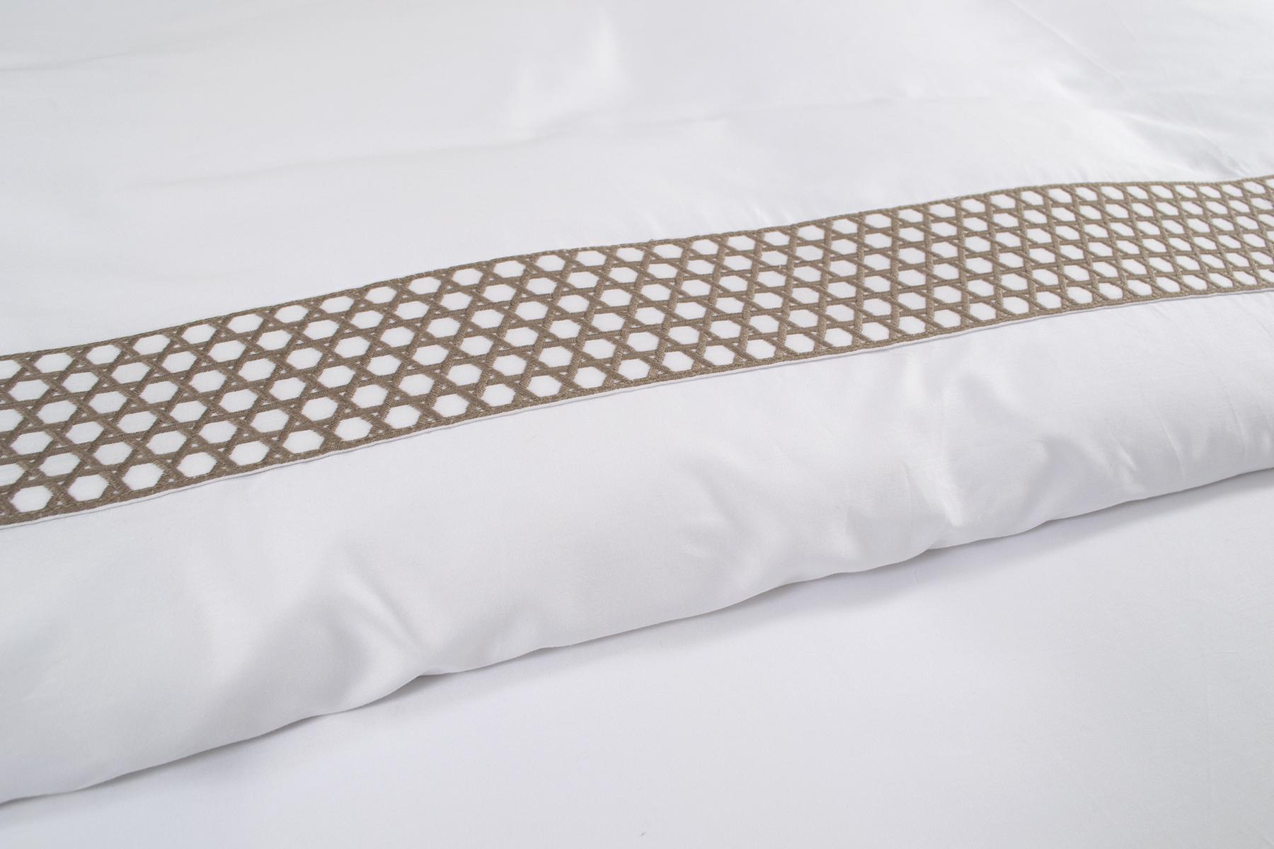 Підковдра з наволочками Penelope Regina 240x220/50x70 см 2 шт. Stone (svt-2000022346719) - фото 2 Підковдра з наволочками Penelope Regina 240x220/50x70 см 2 шт. Stone (svt-2000022346719) - фото 2