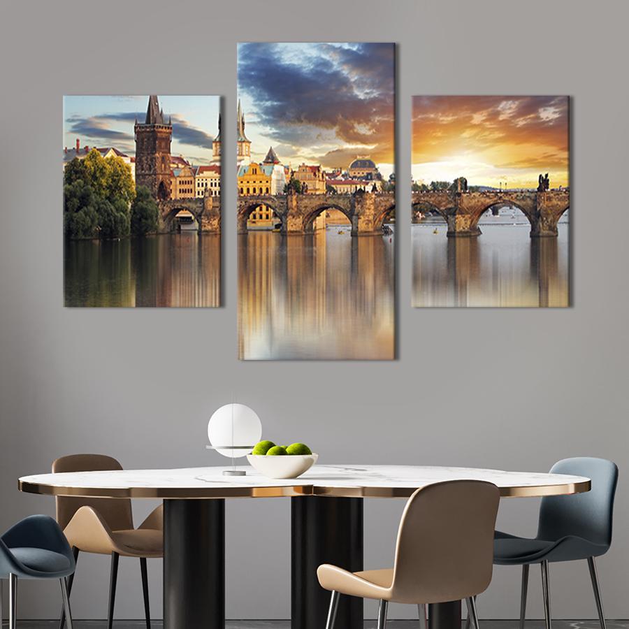 Картина для интерьера Вечерние сумерки над Карловым мостом 141x90 см (346-32)