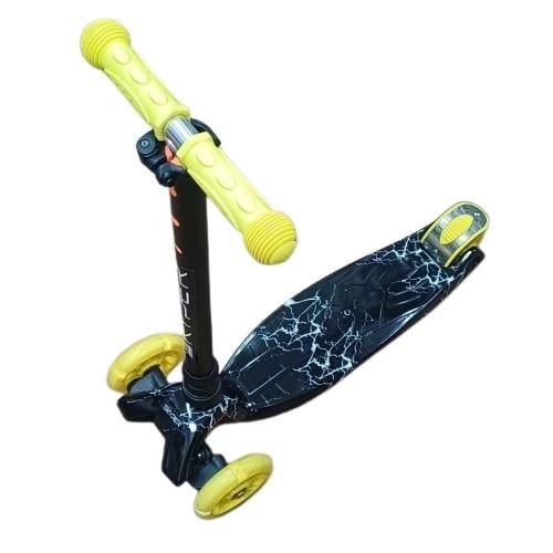 Самокат трехколесный Skyper MAXI Черный/Желтый (113-74156) Самокат трехколесный Skyper MAXI Черный/Желтый (113-74156)