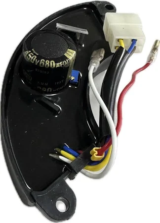 Регулятор реле напряжения автоматический AVR для однофазного генератора 4-10 кВт 450 V 680 мкф