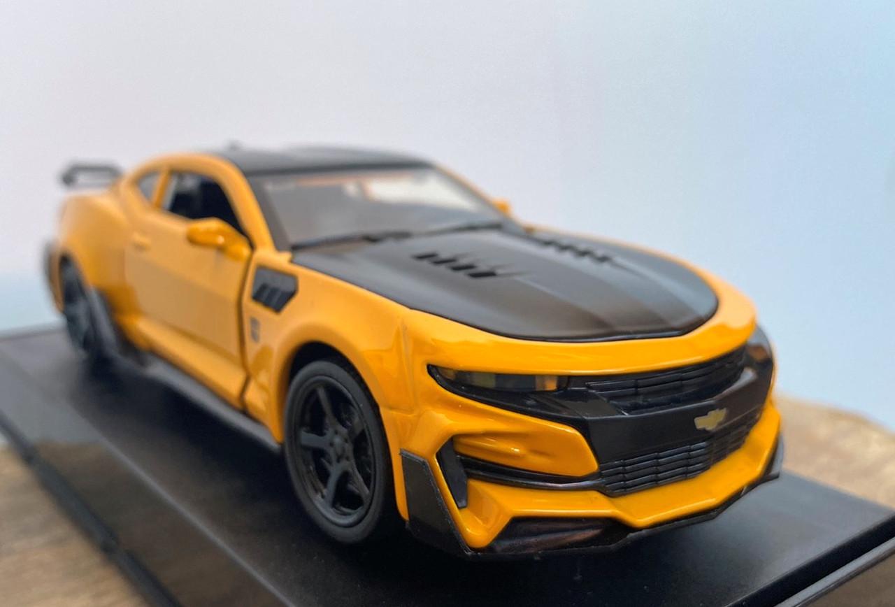 Іграшкова машинка Chevrolet Camaro з фарами, що світяться, та звуковими ефектами мотора маштаб 1:32 (VA-1130901395) - фото 6