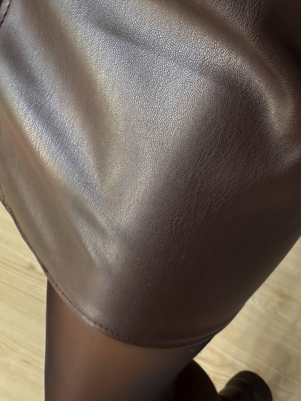 Юбка женская Gritana 878 из эко-кожи короткая трапеция M Коричневый (5693) - фото 9 Юбка женская Gritana 878 из эко-кожи короткая трапеция M Коричневый (5693) - фото 9