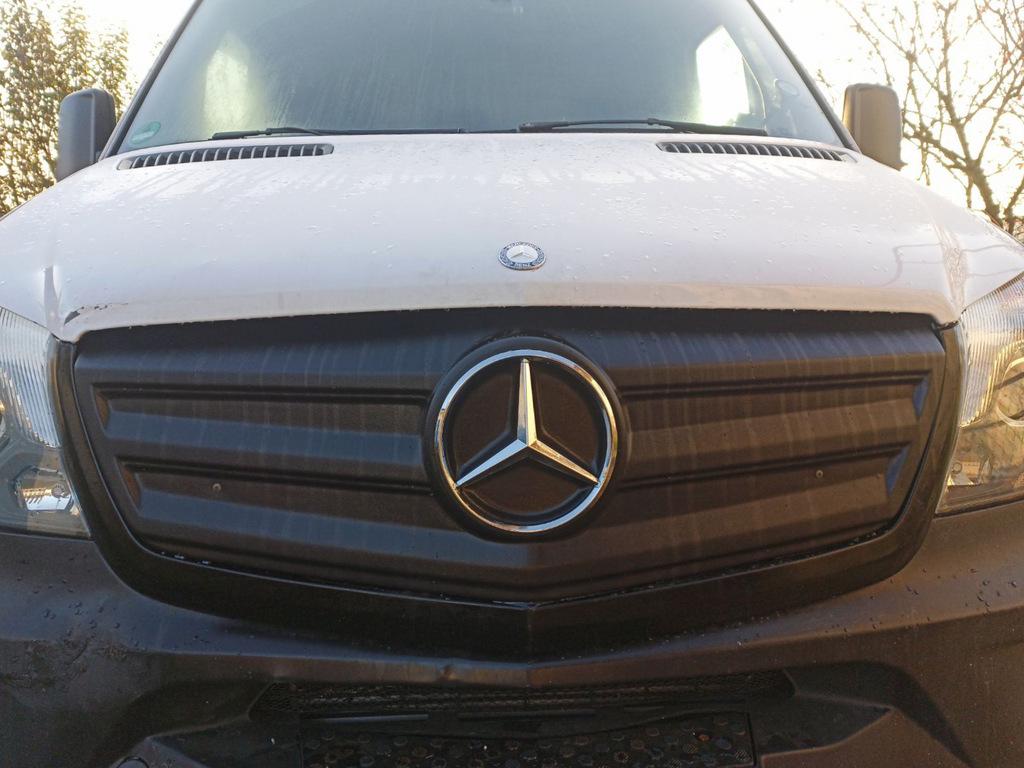 Зимняя накладка на решетку V2 Матовая Digital Designs для Mercedes Sprinter W906 2006-2018 гг. abs-пластик Черный