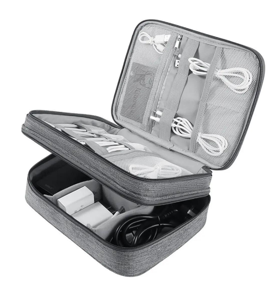 Сумка-органайзер для хранения кабелей и зарядных устройств 24х18х9 см Серый