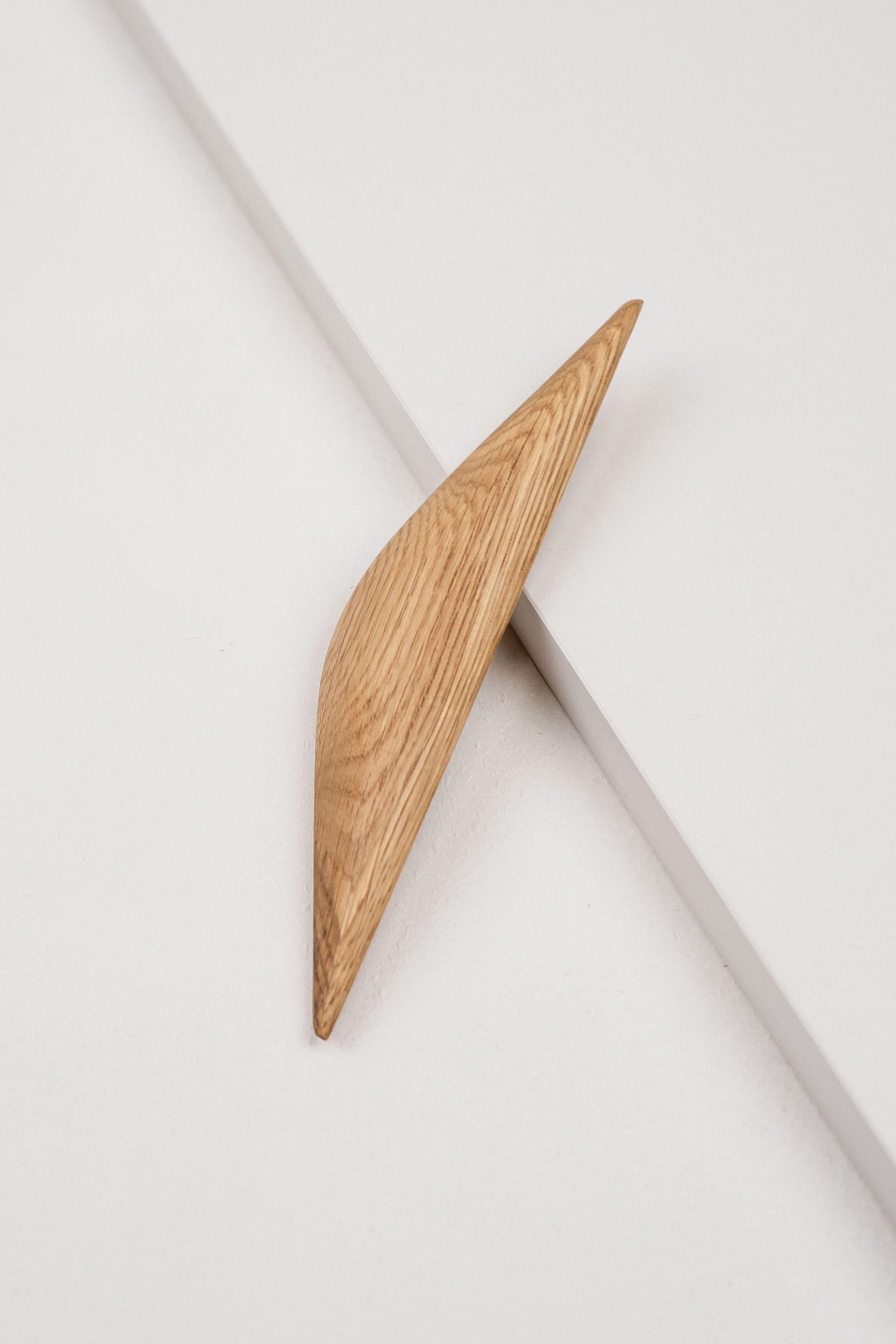 Мебельная ручка Shard из дуба 158 мм Дуб (SHARD-158-OAK)