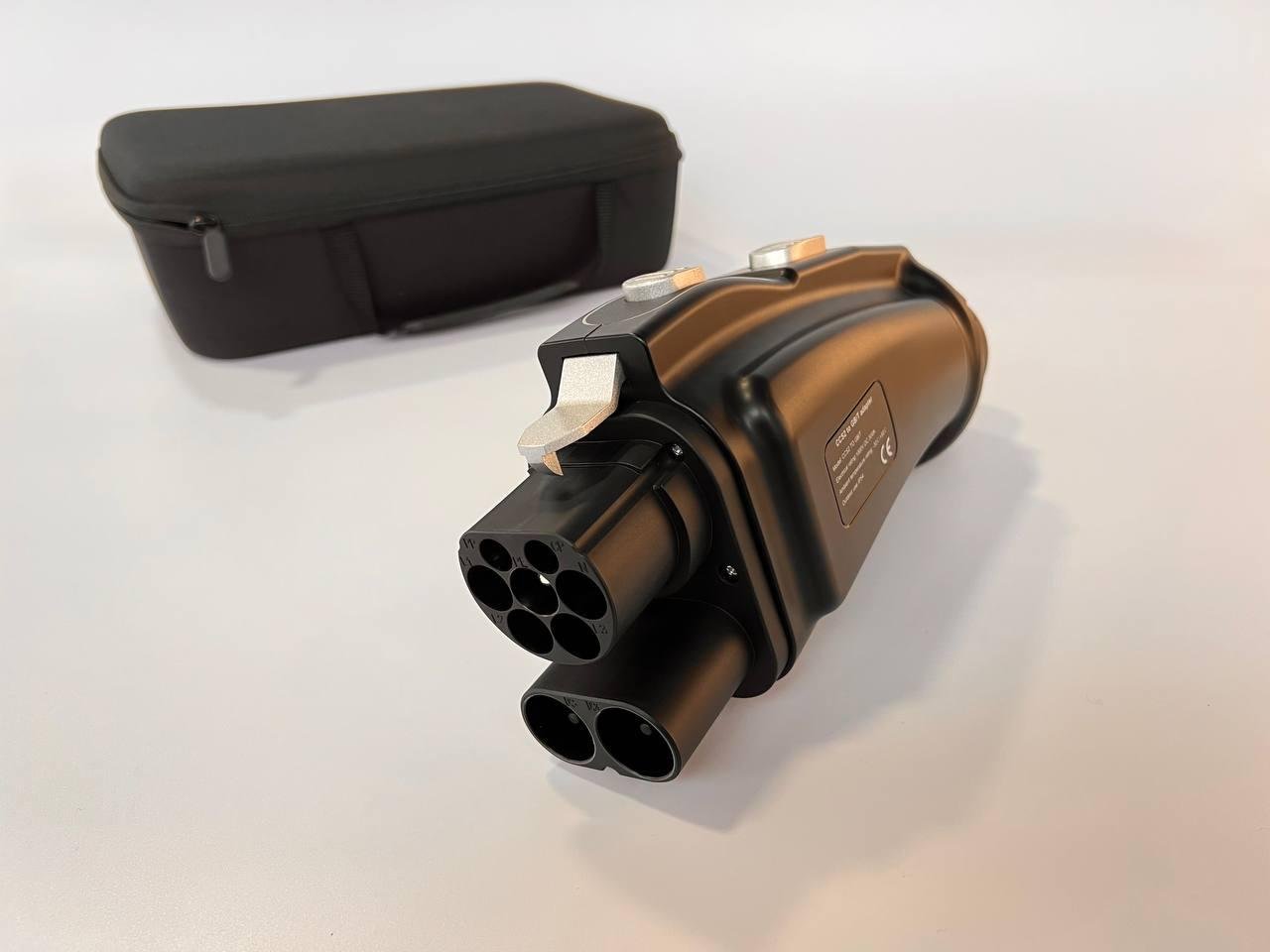 Адаптер CCS2 to GB/T для зарядки китайских электромобилей Белый