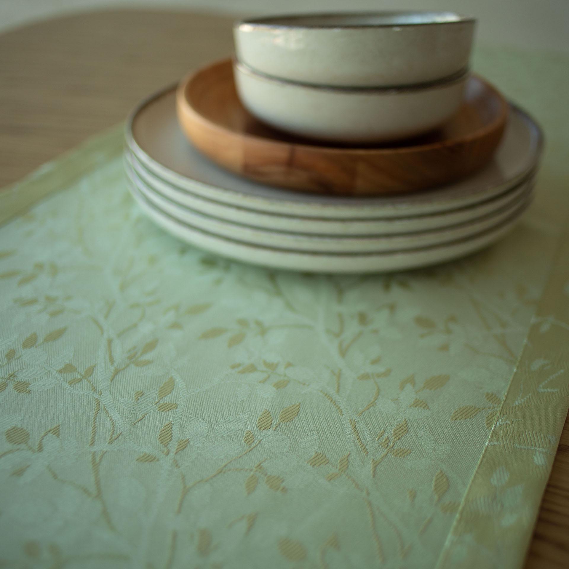 Доріжка на стіл жакардова Едельвіка Роял 1,40x0,40 м (276-23/00) - фото 2 Доріжка на стіл жакардова Едельвіка Роял 1,40x0,40 м (276-23/00) - фото 2