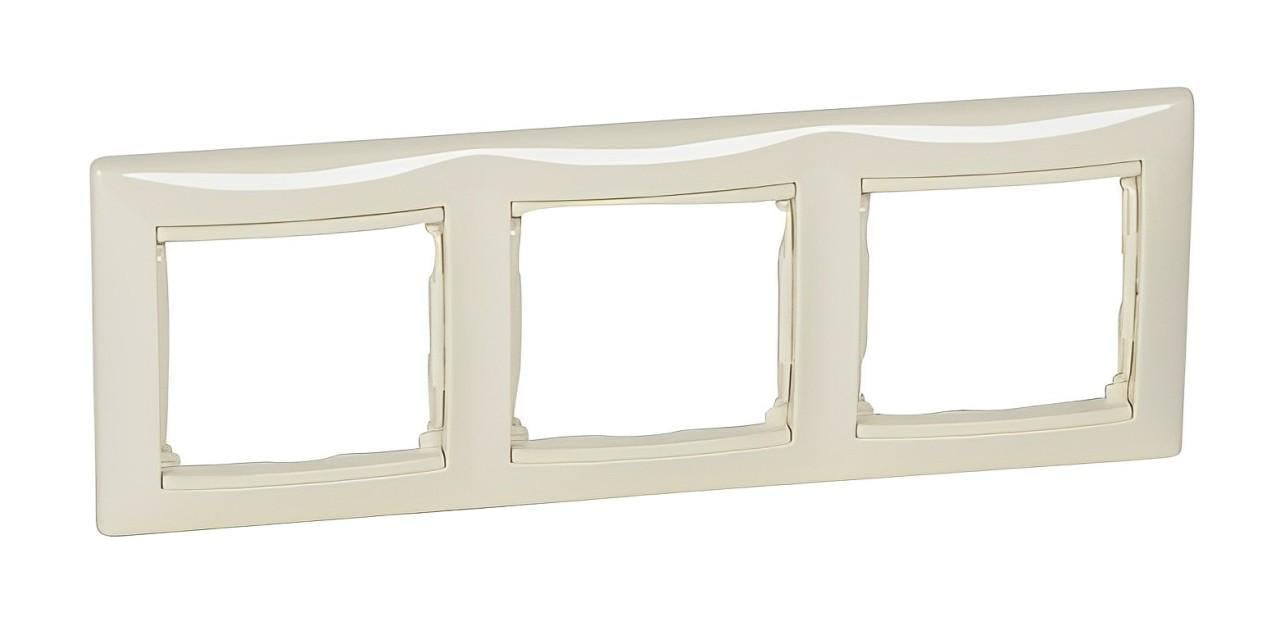 Рамка для розетки Legrand Valena Classic 3 поста Айворі (30370035) Рамка для розетки Legrand Valena Classic 3 поста Айворі (30370035)