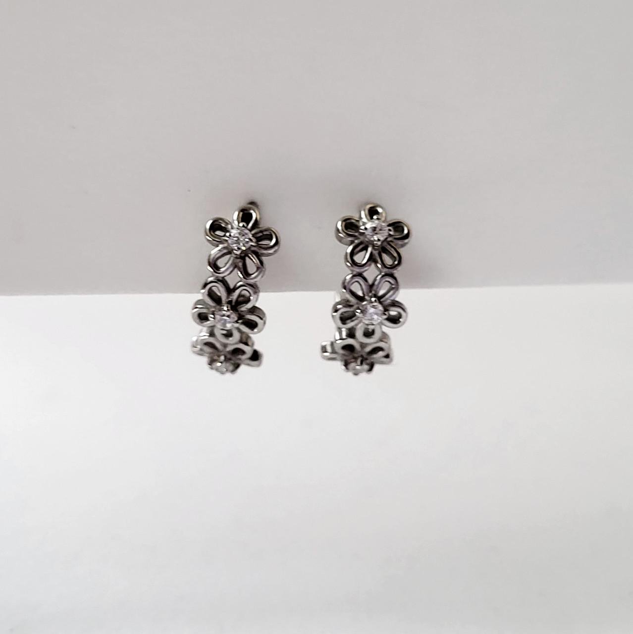 Сережки Цветочки с белыми камнями серебро 925 пробы 2,32 г (82733б)