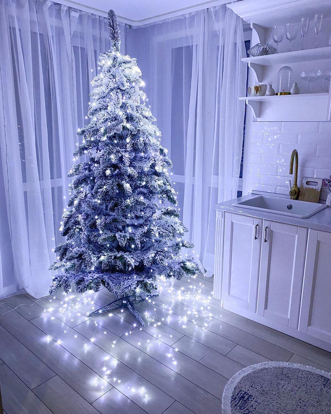 Гирлянда светодиодная Пучок-Росса Конский хвост 200LED 10 линий 2 м Белый (1137) - фото 6 Гирлянда светодиодная Пучок-Росса Конский хвост 200LED 10 линий 2 м Белый (1137) - фото 6