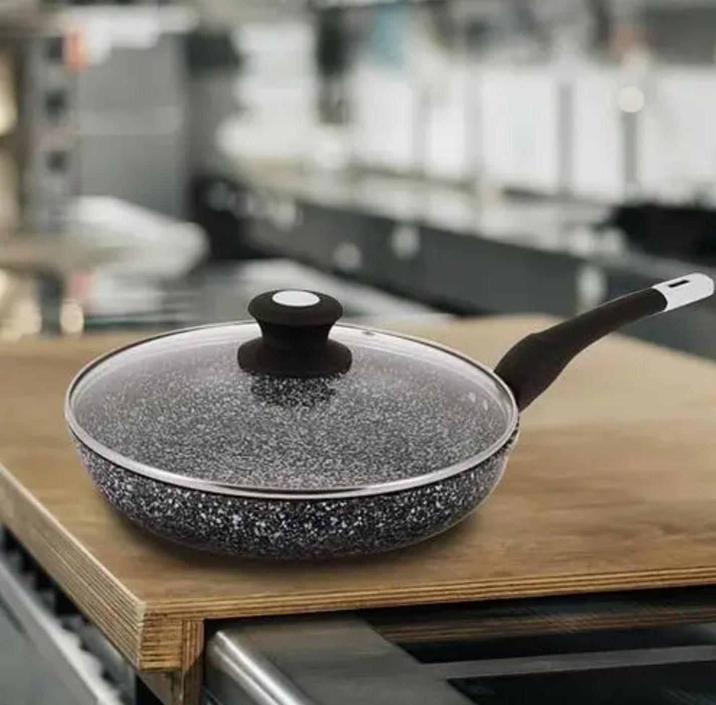 Сковорода з кришкою Unique гранітна антипригарна 18 см Сірий (UN5112T)