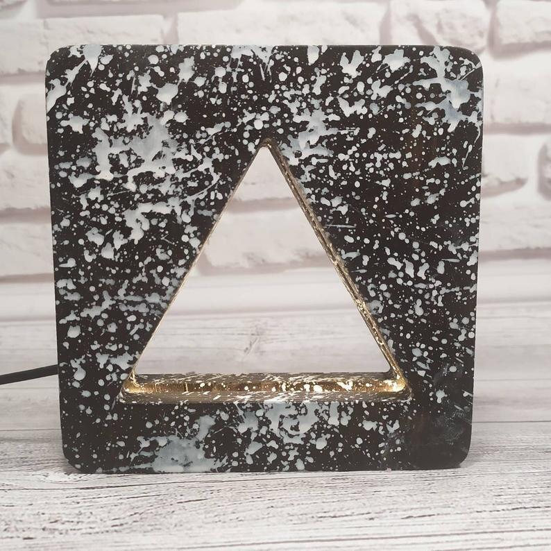 Светильник ночник из дерева ручной работы (23060-Нов)