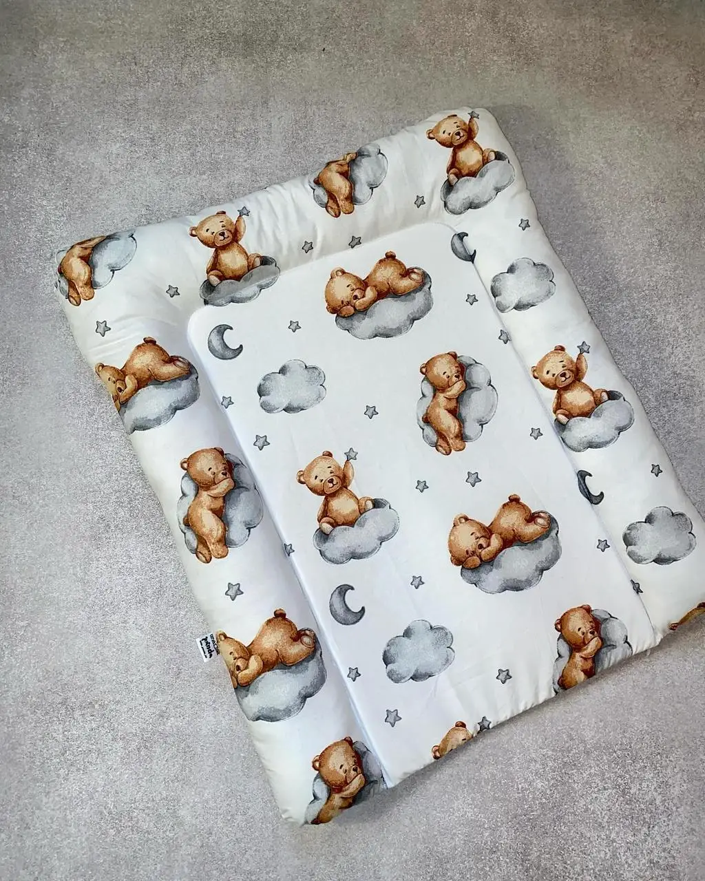 Матрасик на пеленальный стол со съемным поролоном 70хх55 см. (7754)