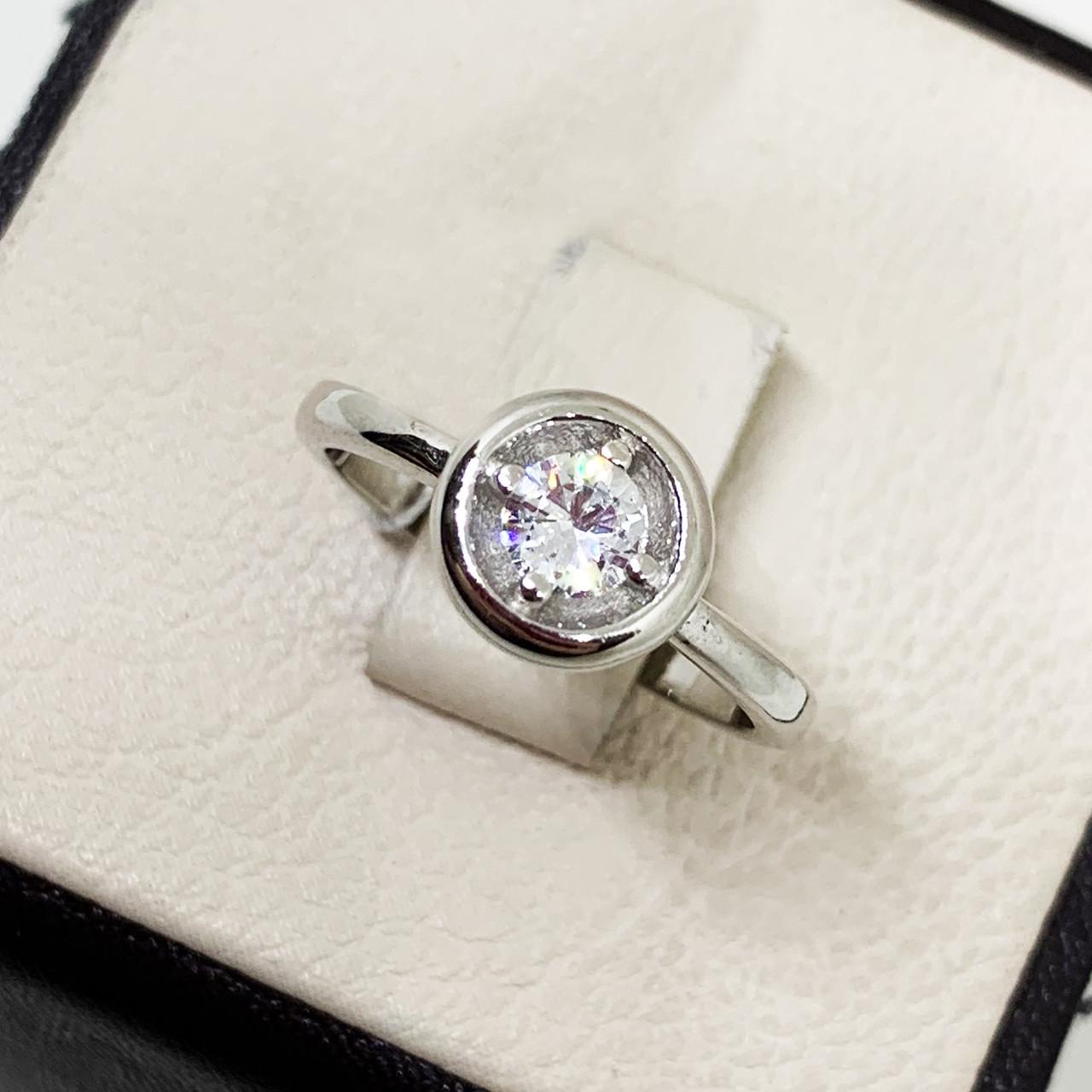 Кольцо серебряное с кубическим цирконием р. 17 3,15 г (1669108380)