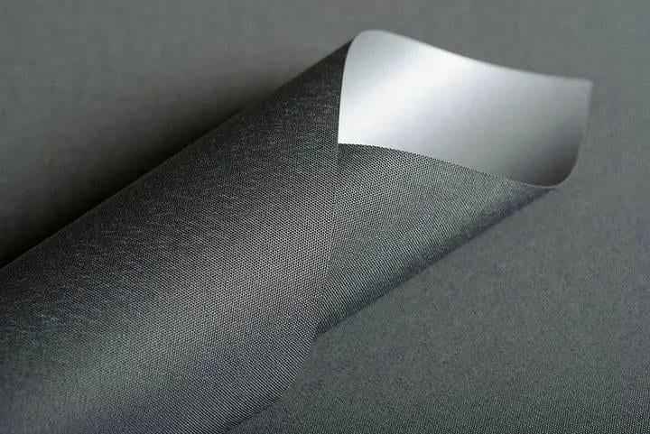 Рулонная штора Roll de Luxe Сильвер 061 40х170 см Графитовый (silver.061-40*170) - фото 2 Рулонная штора Roll de Luxe Сильвер 061 40х170 см Графитовый (silver.061-40*170) - фото 2