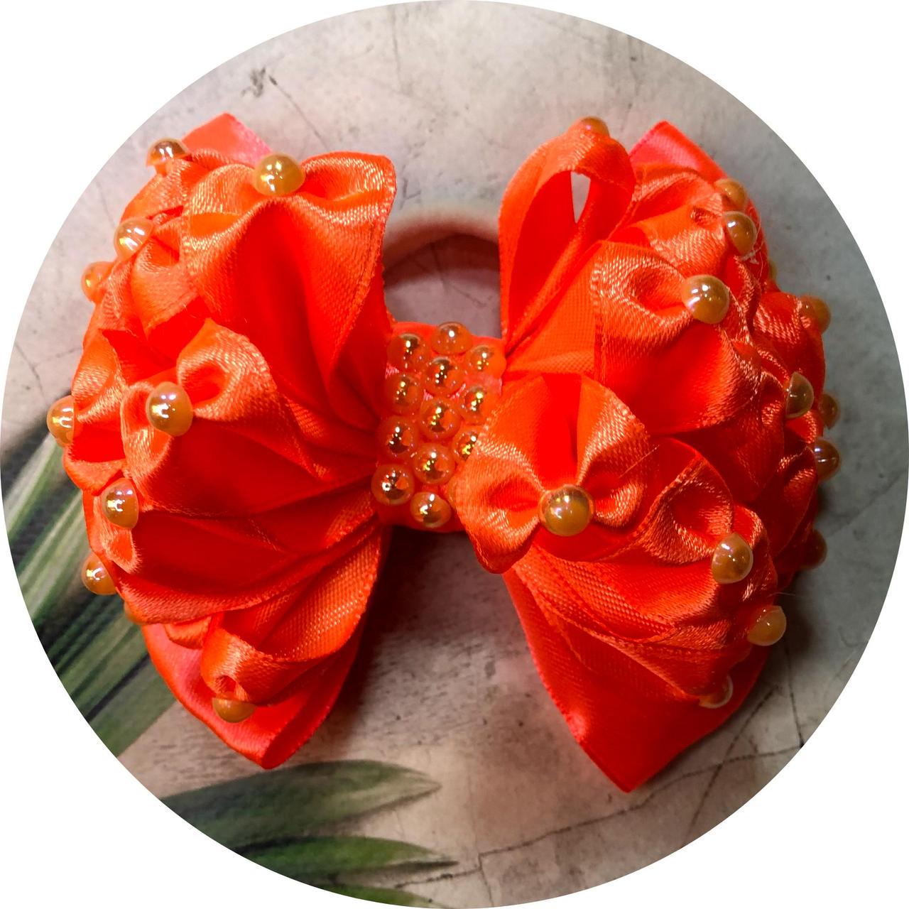 Бантик для волосся дитячий з намистинками на гумці 11х9х6 см Помаранчевий (10588) Бантик для волосся дитячий з намистинками на гумці 11х9х6 см Помаранчевий (10588)