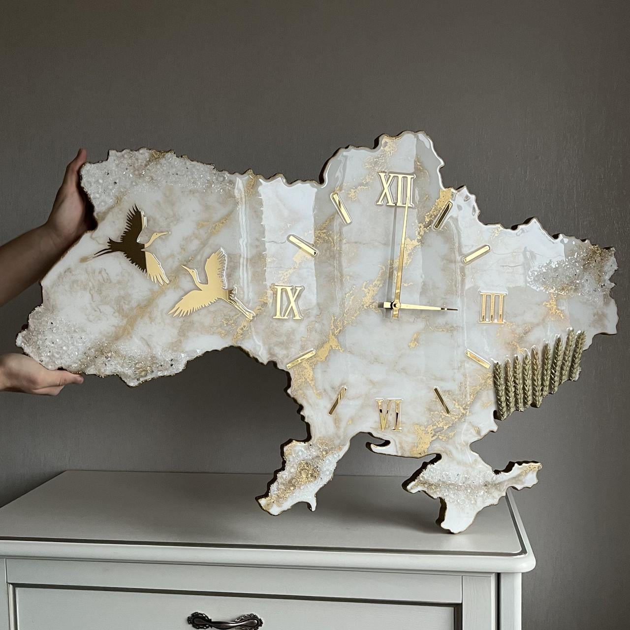 Часы настенные из эпоксидной смолы Карта Украины 60х38 см