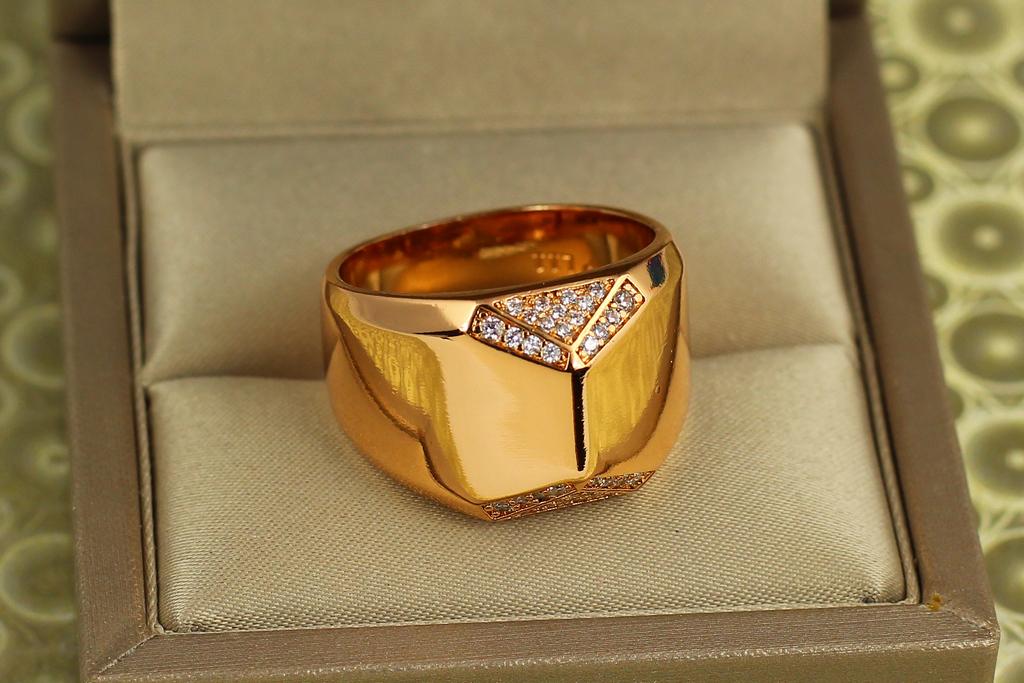 Кольцо Xuping Jewelry Грань совершенства р. 21 золотистое (38021078)