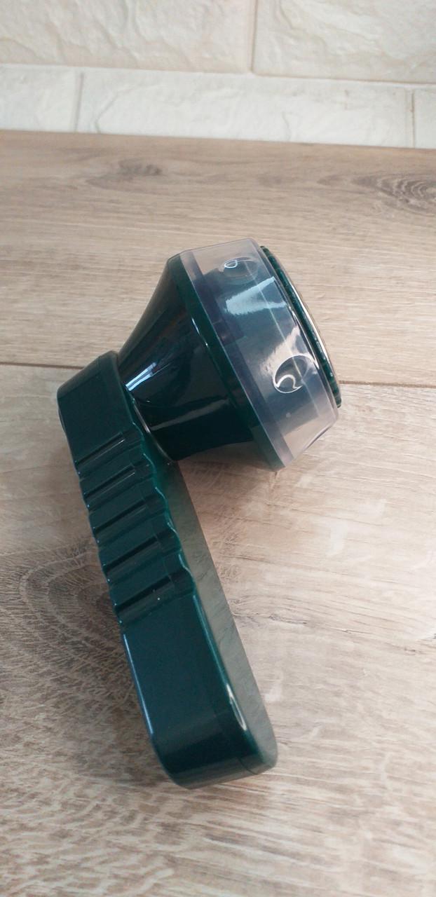 Машинка для удаления катышек Lint Remver аккумуляторная Зеленый (KG-5966) - фото 8 Машинка для удаления катышек Lint Remver аккумуляторная Зеленый (KG-5966) - фото 8