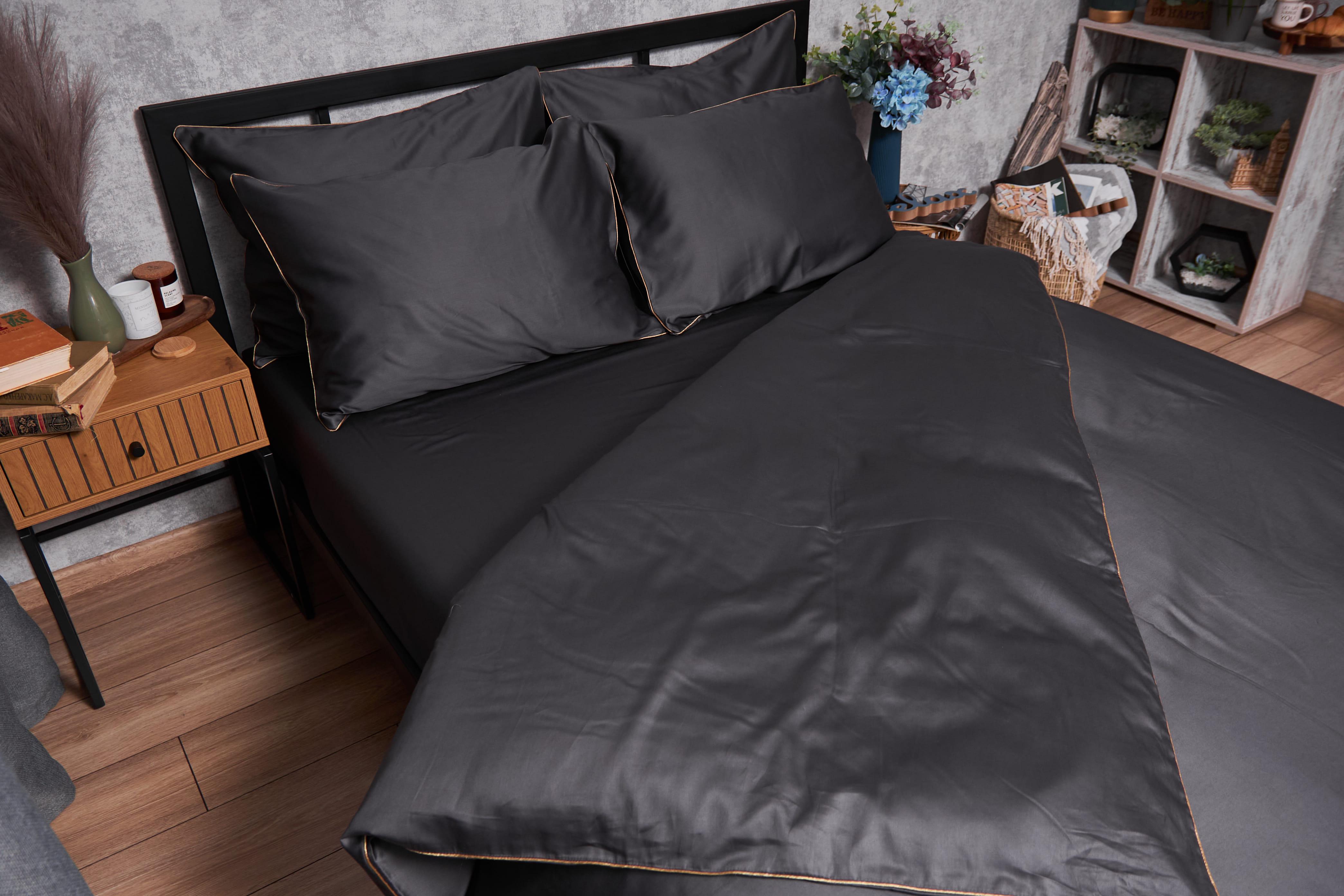 Комплект постільної білизни Moon&Star Satin Premium Gold Corner сімейний 160х220х2 см 50х70 см/4 шт. (MS-820003918) - фото 4 Комплект постільної білизни Moon&Star Satin Premium Gold Corner сімейний 160х220х2 см 50х70 см/4 шт. (MS-820003918) - фото 4