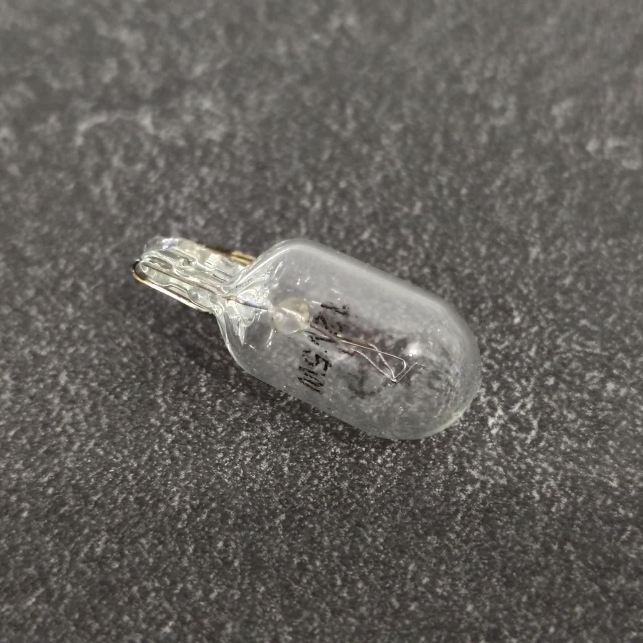 Автолампа T10 W5W W2,1x9,5d 12V 5W Білий (646STORE3)